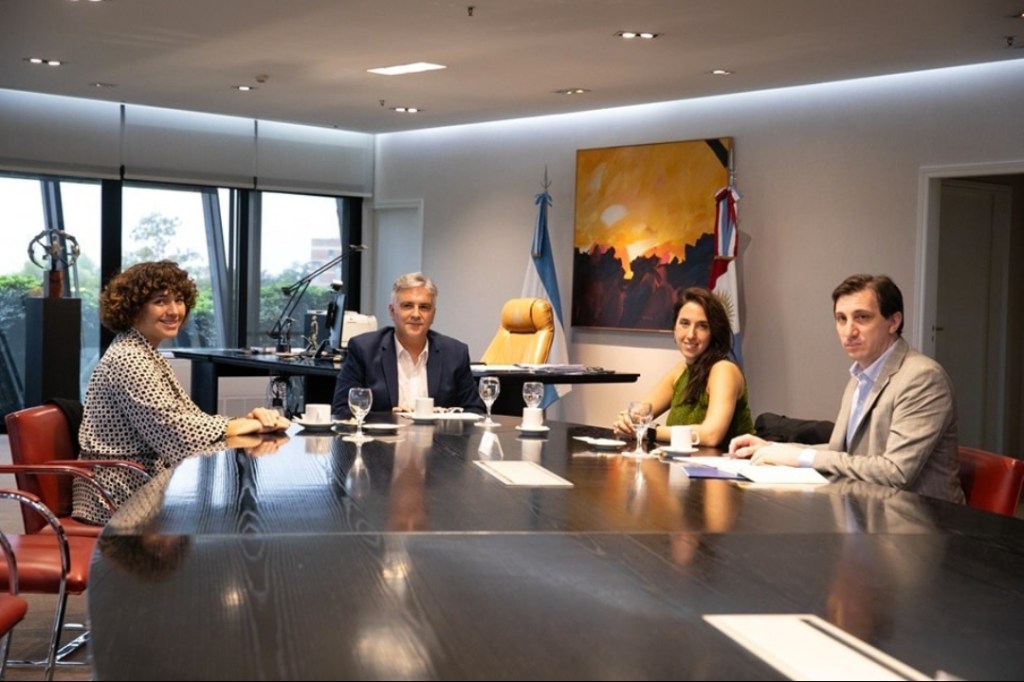 El Gobernador recibió al&nbsp;CIPPEC