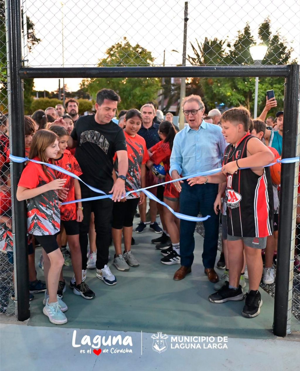 Inauguración del Microestadio “Rubén Pablo Magnano” y cancha sintética en Laguna&nbsp;Larga