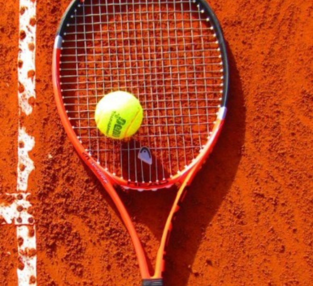 Clases de tenis en el club&nbsp;Sportivo